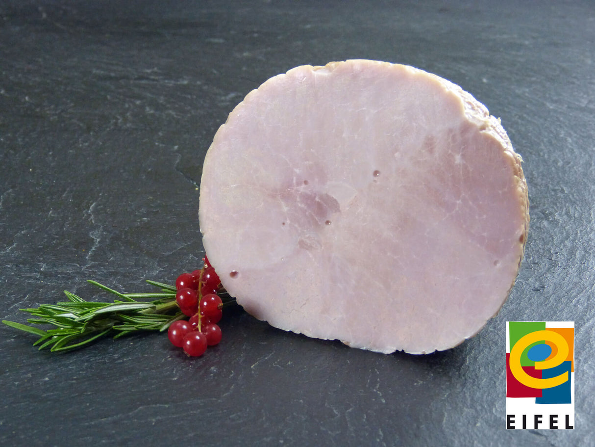 Kochschinken aus der Oberschale vom EIFEL Schwein mit Thymian auf Schieferhintergrund