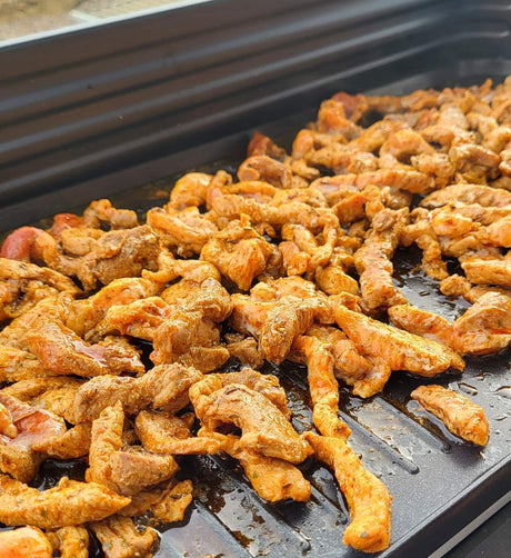 Schweine Streifenfleisch Gyros Art gebraten auf dem Grill