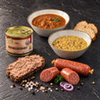 Gulaschsuppe, Erbsensuppe, Bauernleberwurst, Zwiebelmettwurst im Sparpket auf Schieferplatte